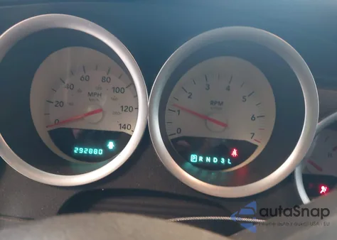 2005 Dodge Magnum Se z USA, uszkodzony, nr VIN 2D4FV48V75H129605